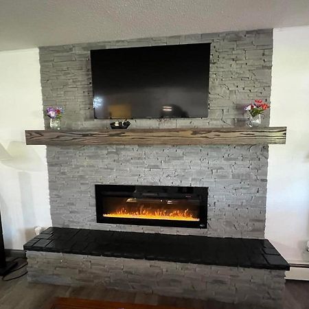 Northwoods Motel Ladysmith Bagian luar foto